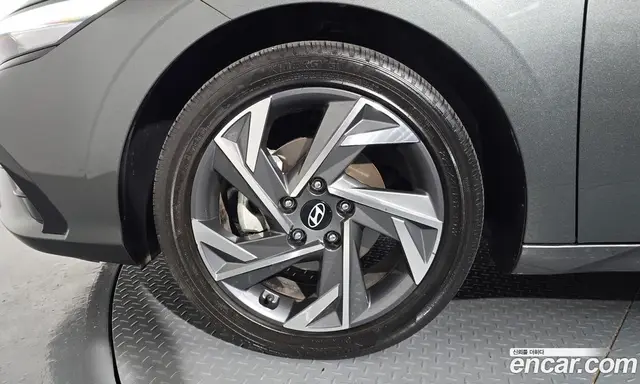 Hyundai Avante 2023 1.6 автомат (гидро), миниатюра 5