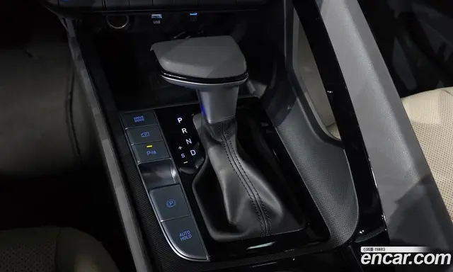 Hyundai Avante 2023 1.6 автомат (гидро), миниатюра 9