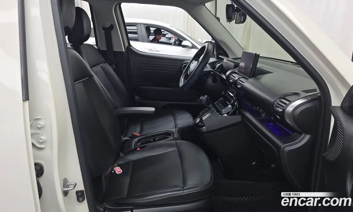 Hyundai Casper 2021 1.0 автомат (гидро), фото 16