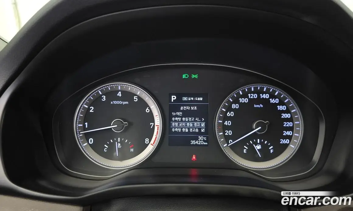 Hyundai Grandeur 2018 2.4 автомат (гидро), фото 8