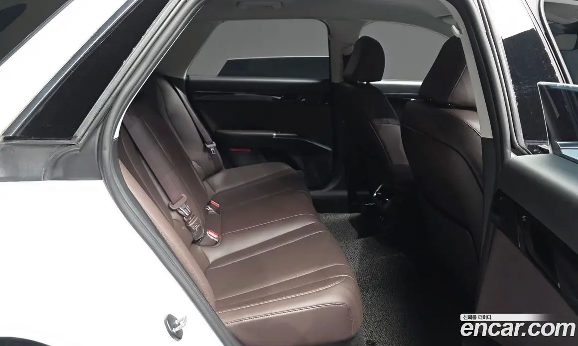 Hyundai Grandeur 2023 3.5 автомат (гидро), фото 12