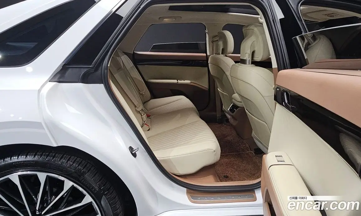 Hyundai Grandeur 2025 1.6 автомат (гидро), фото 17