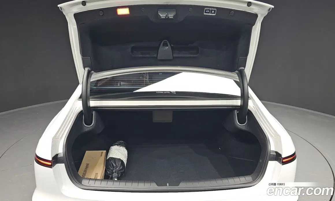 Hyundai Grandeur 2025 1.6 автомат (гидро), фото 34