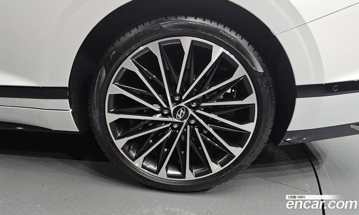 Hyundai Grandeur 2025 1.6 автомат (гидро), фото 6