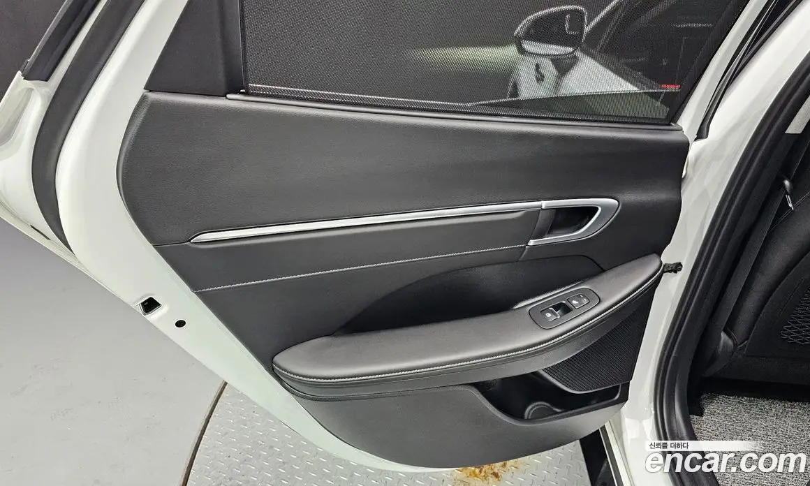 Hyundai Sonata 2023 1.6 автомат (гидро), фото 15