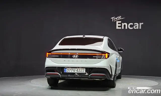 Hyundai Sonata 2023 1.6 автомат (гидро), миниатюра 4
