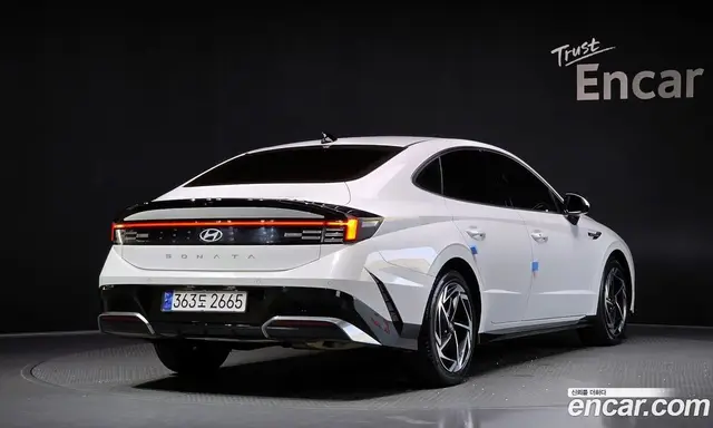 Hyundai Sonata 2023 2.0 автомат (гидро), миниатюра 2