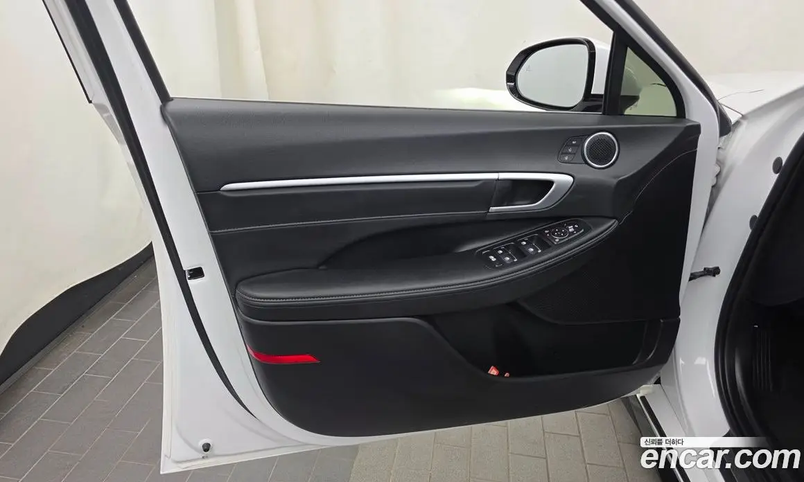 Hyundai Sonata 2023 2.0 автомат (гидро), фото 14
