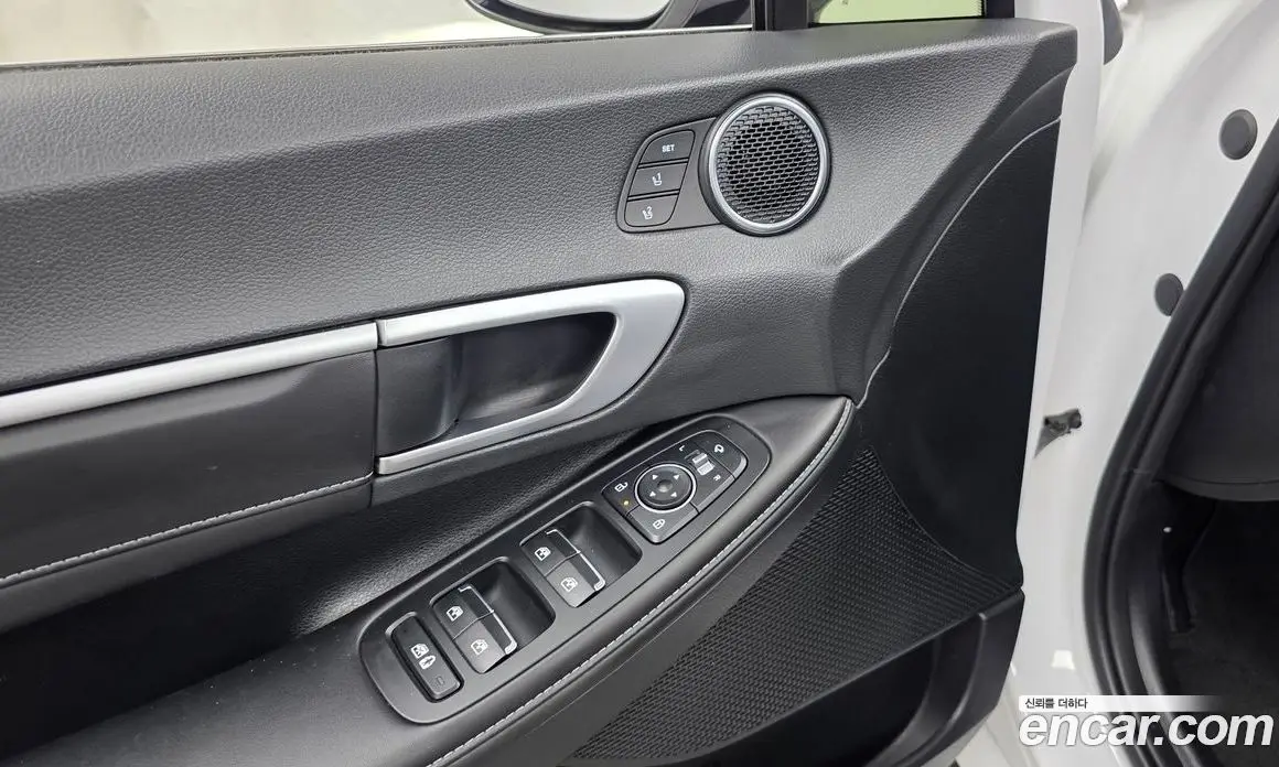 Hyundai Sonata 2023 2.0 автомат (гидро), фото 27