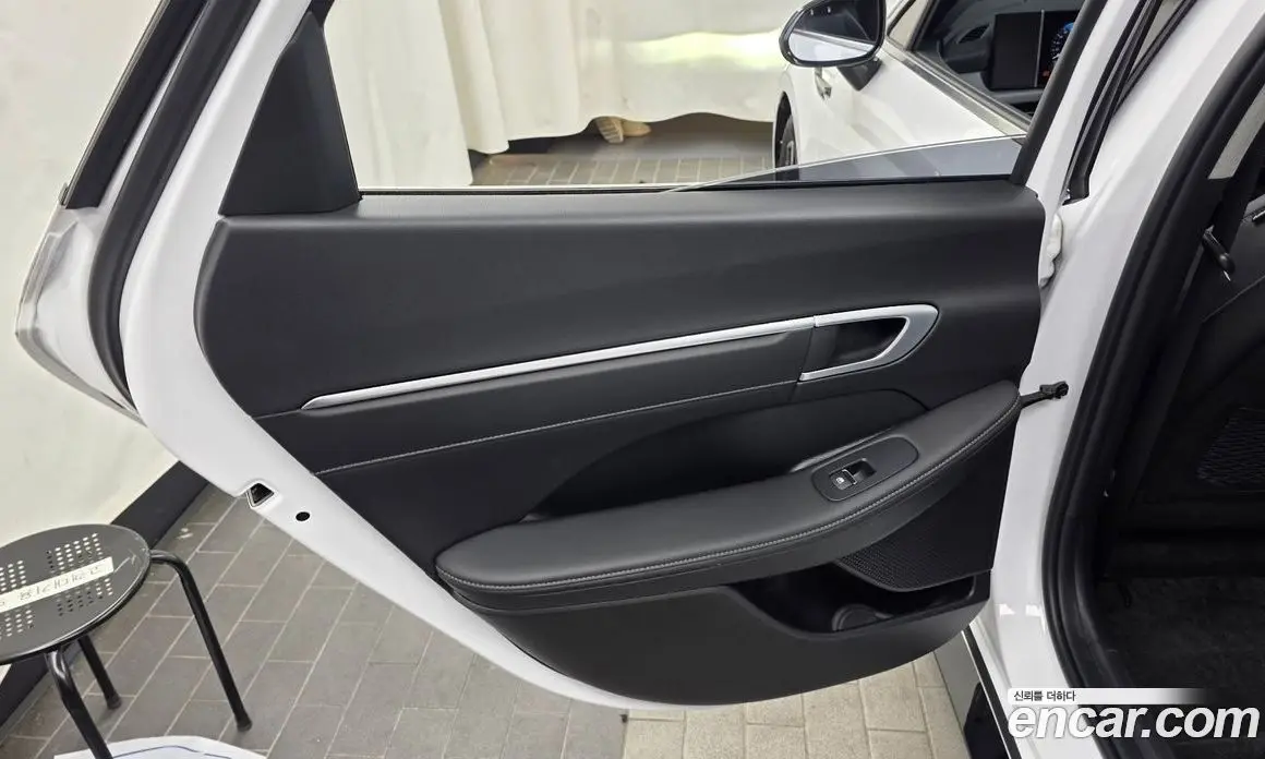Hyundai Sonata 2024 2.0 автомат (гидро), фото 15