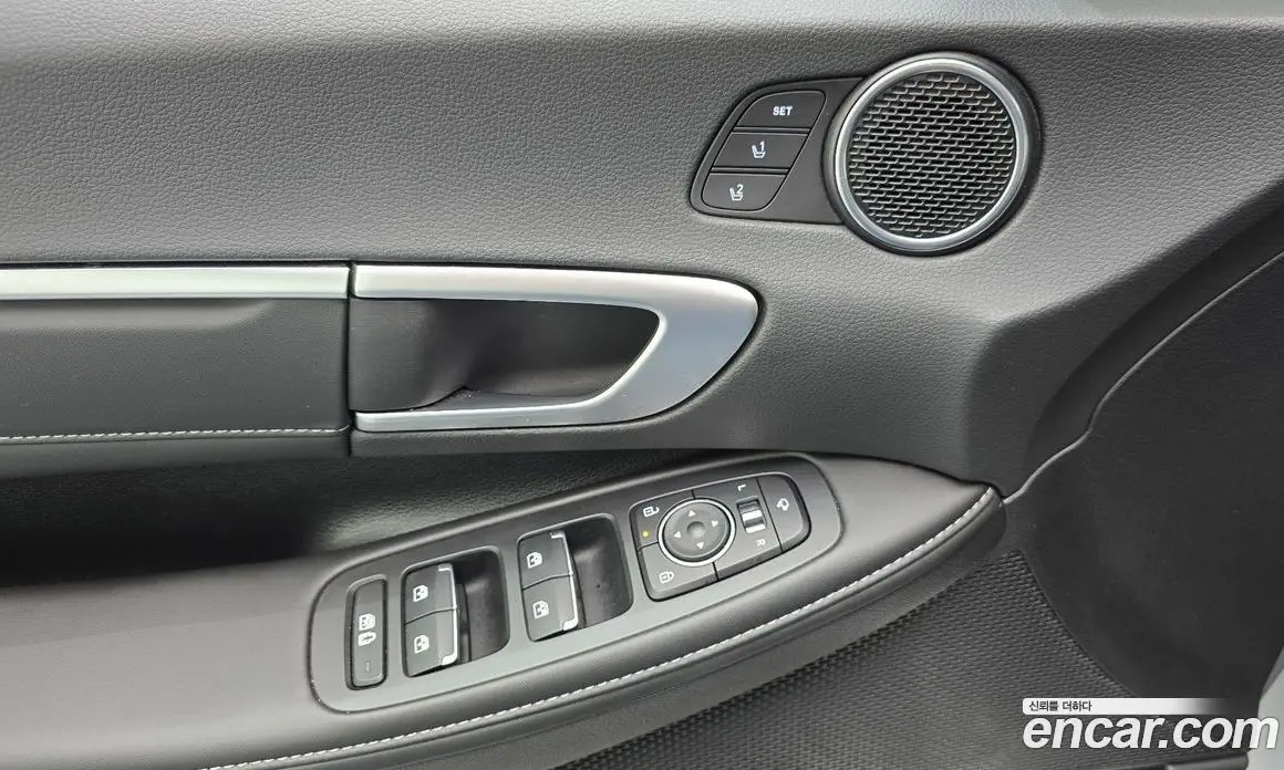 Hyundai Sonata 2024 1.6 автомат (гидро), фото 14