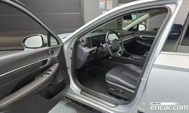 Hyundai Sonata 2024 1.6 автомат (гидро), миниатюра 10