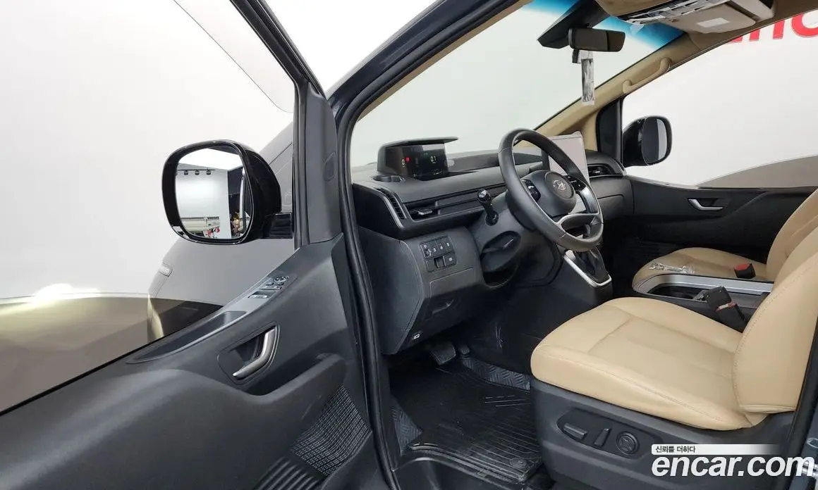 Hyundai Staria 2022 2.2 автомат (гидро), фото 12