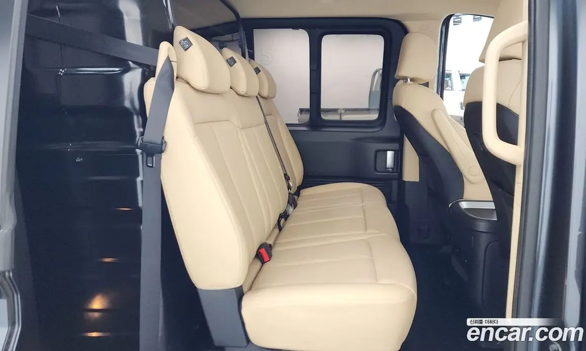 Hyundai Staria 2022 2.2 автомат (гидро), фото 16