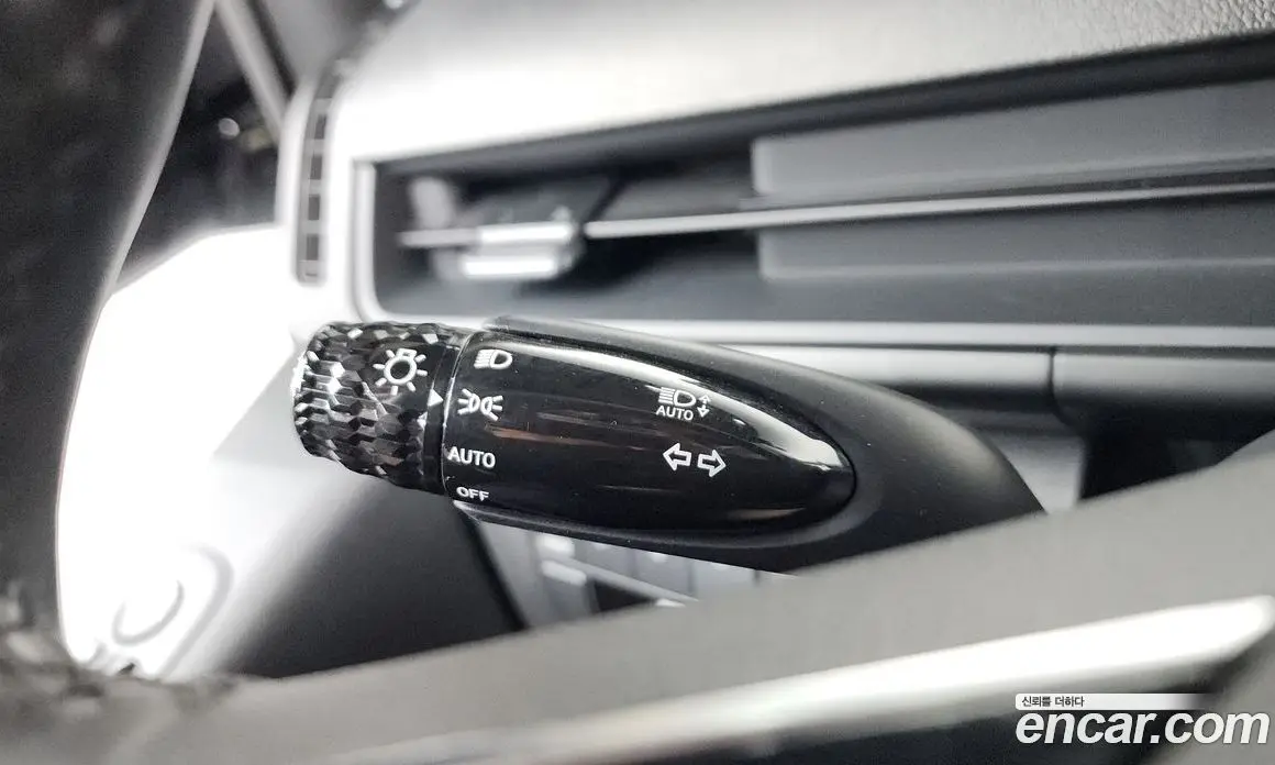 Hyundai Staria 2022 2.2 автомат (гидро), фото 17