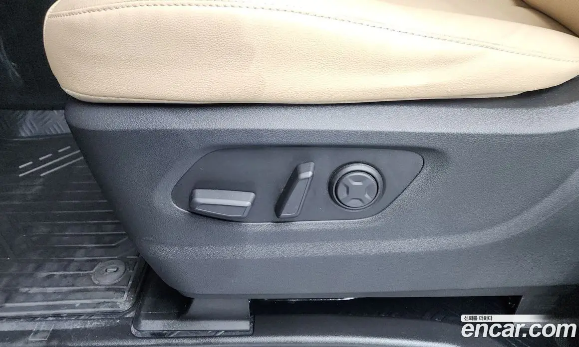 Hyundai Staria 2022 2.2 автомат (гидро), фото 30