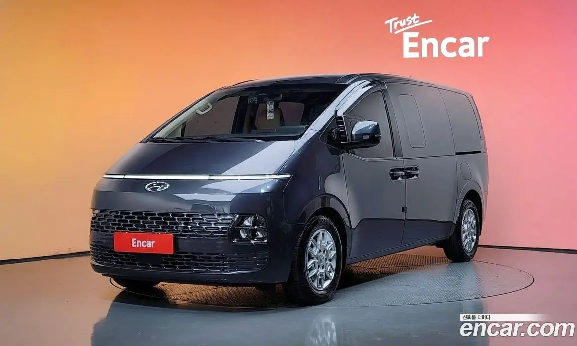 Hyundai Staria 2022 2.2 автомат (гидро), фото 33