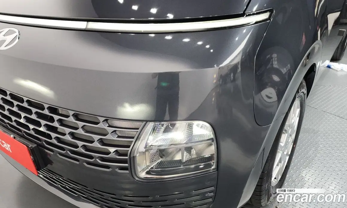Hyundai Staria 2022 2.2 автомат (гидро), фото 7