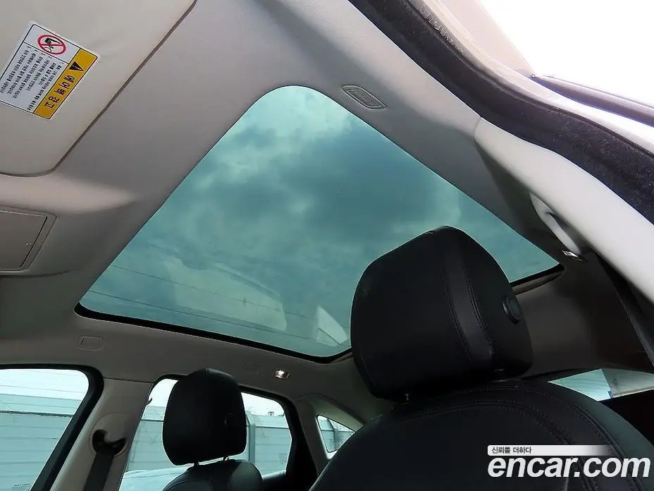 Jaguar E-Pace 2018 2.0 автомат (гидро), фото 16 Jaguar E-Pace 2018 2.0 автомат (гидро), фото 16