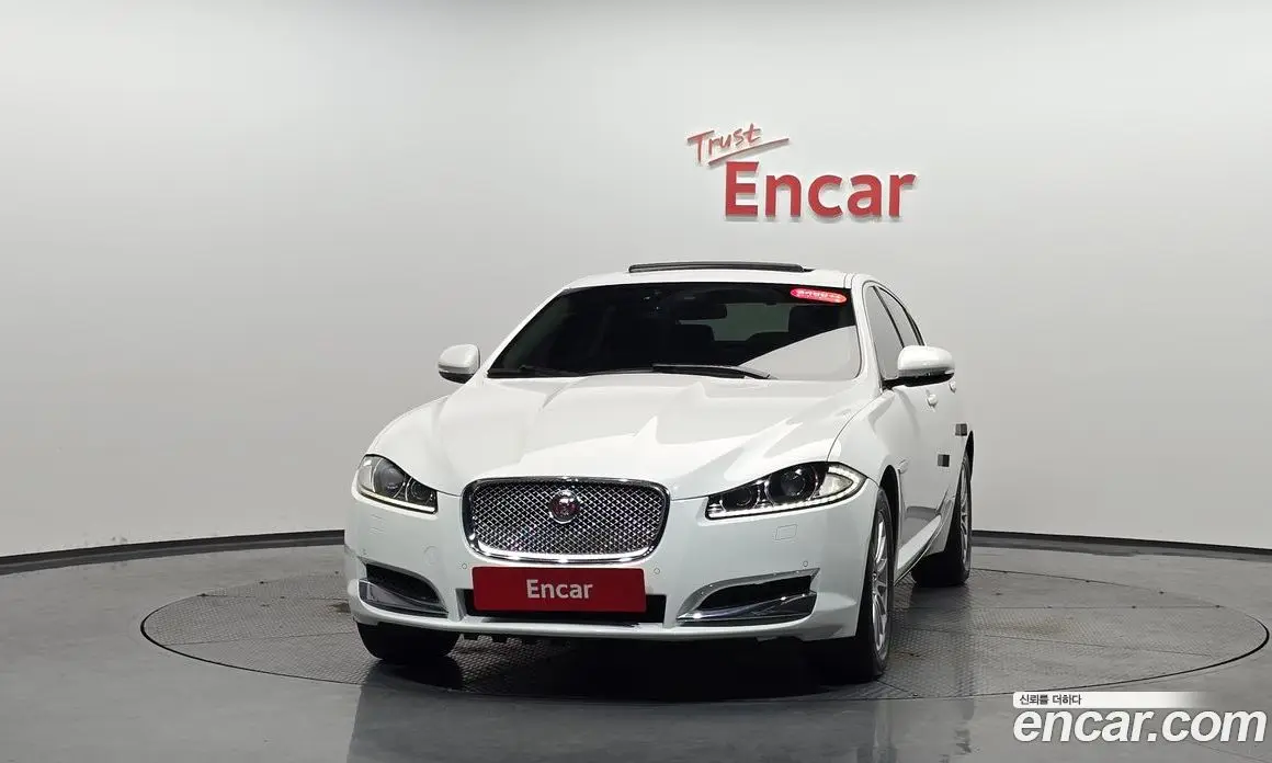 Jaguar XF 2014 2.0 автомат (гидро), фото 3 Jaguar XF 2014 2.0 автомат (гидро), фото 3
