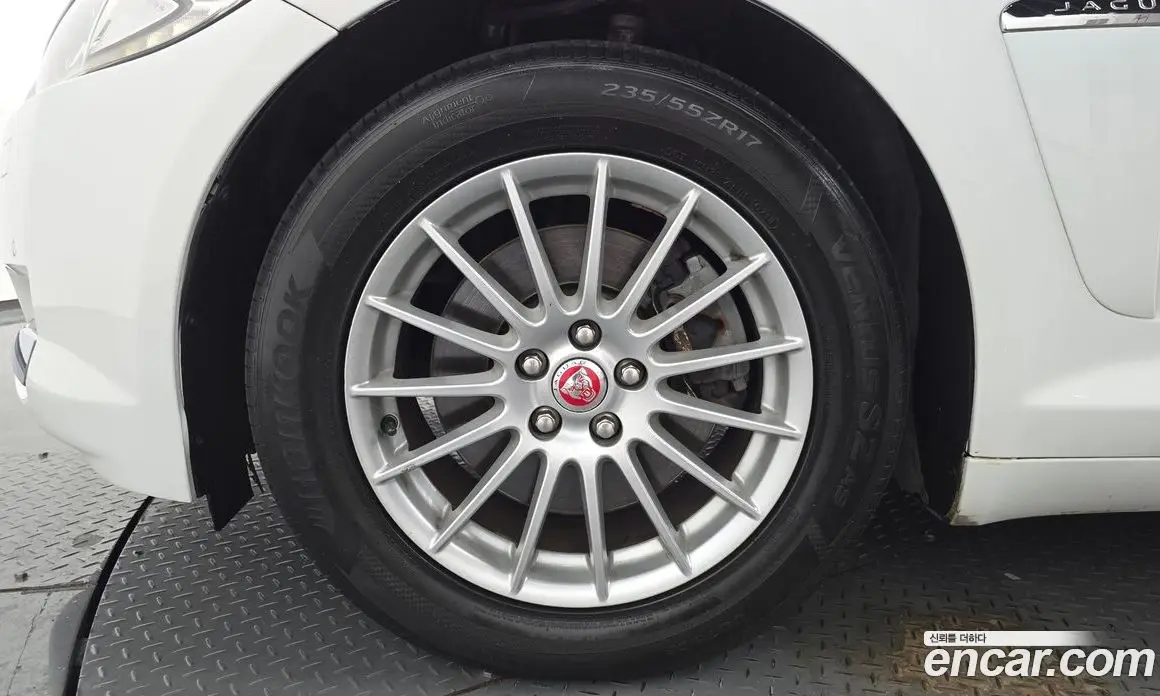Jaguar XF 2014 2.0 автомат (гидро), фото 5 Jaguar XF 2014 2.0 автомат (гидро), фото 5