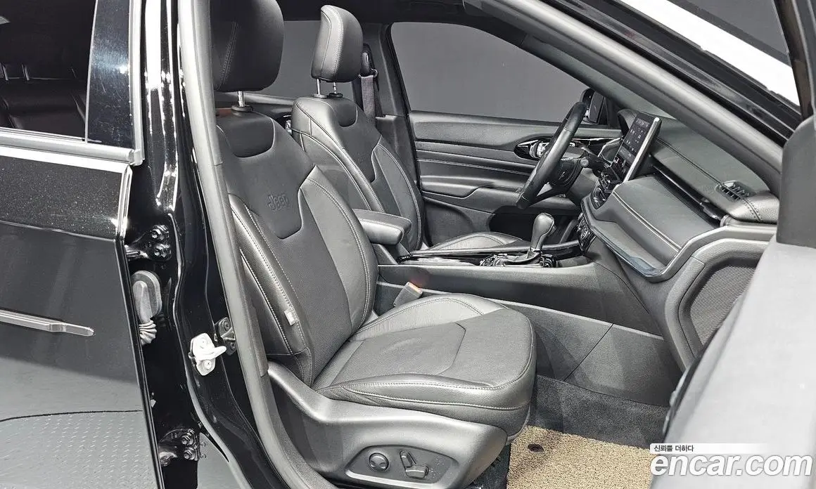 Jeep Compass 2022 2.4 автомат (гидро), фото 17