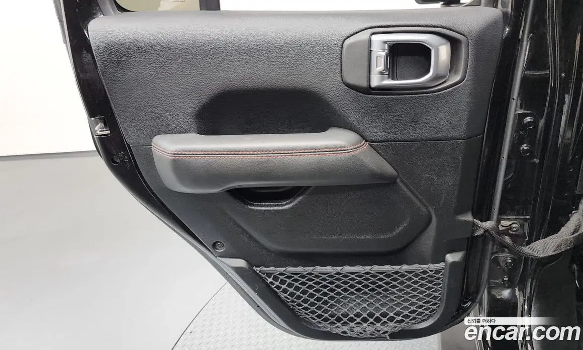 Jeep Wrangler 2018 2.0 автомат (гидро), фото 15