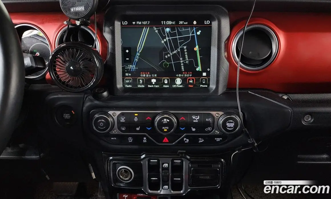 Jeep Wrangler 2018 2.0 автомат (гидро), фото 19