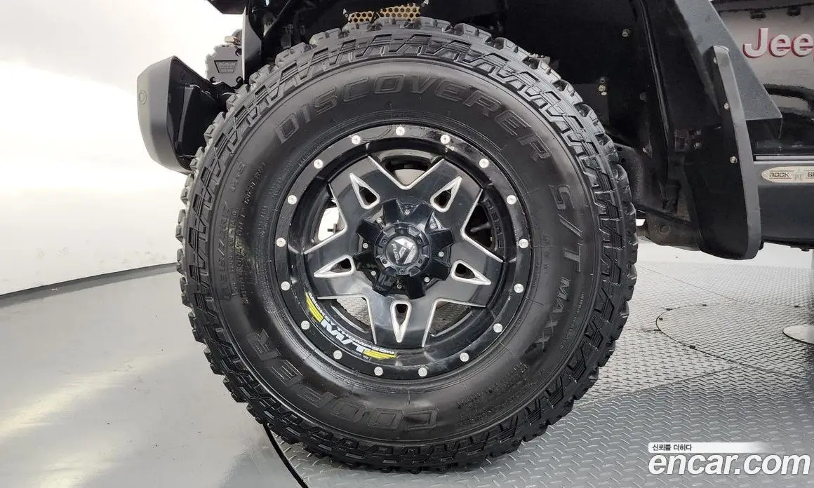 Jeep Wrangler 2018 2.0 автомат (гидро), фото 5