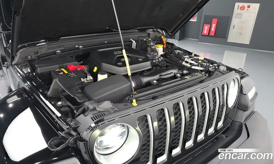 Jeep Wrangler 2022 2.0 автомат (гидро), фото 6