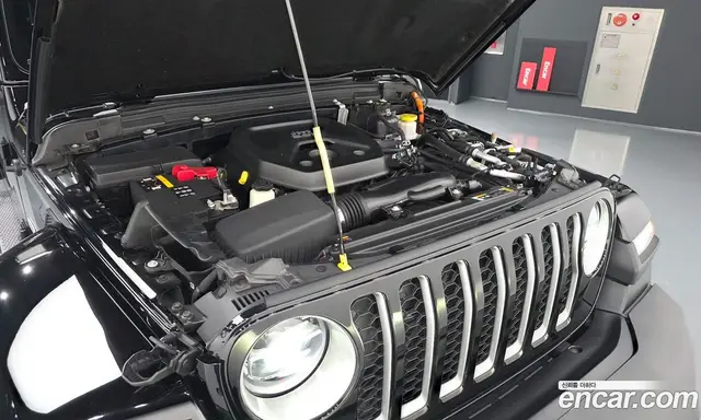 Jeep Wrangler 2022 2.0 автомат (гидро), миниатюра 6
