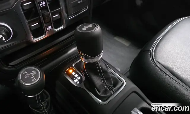 Jeep Wrangler 2022 2.0 автомат (гидро), миниатюра 9