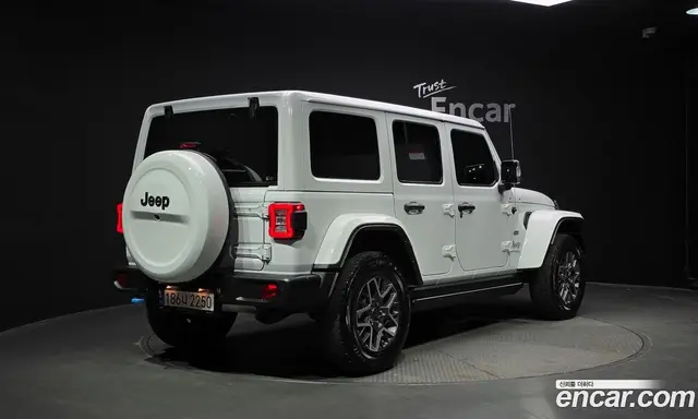 Jeep Wrangler, 2022, 71 970 км