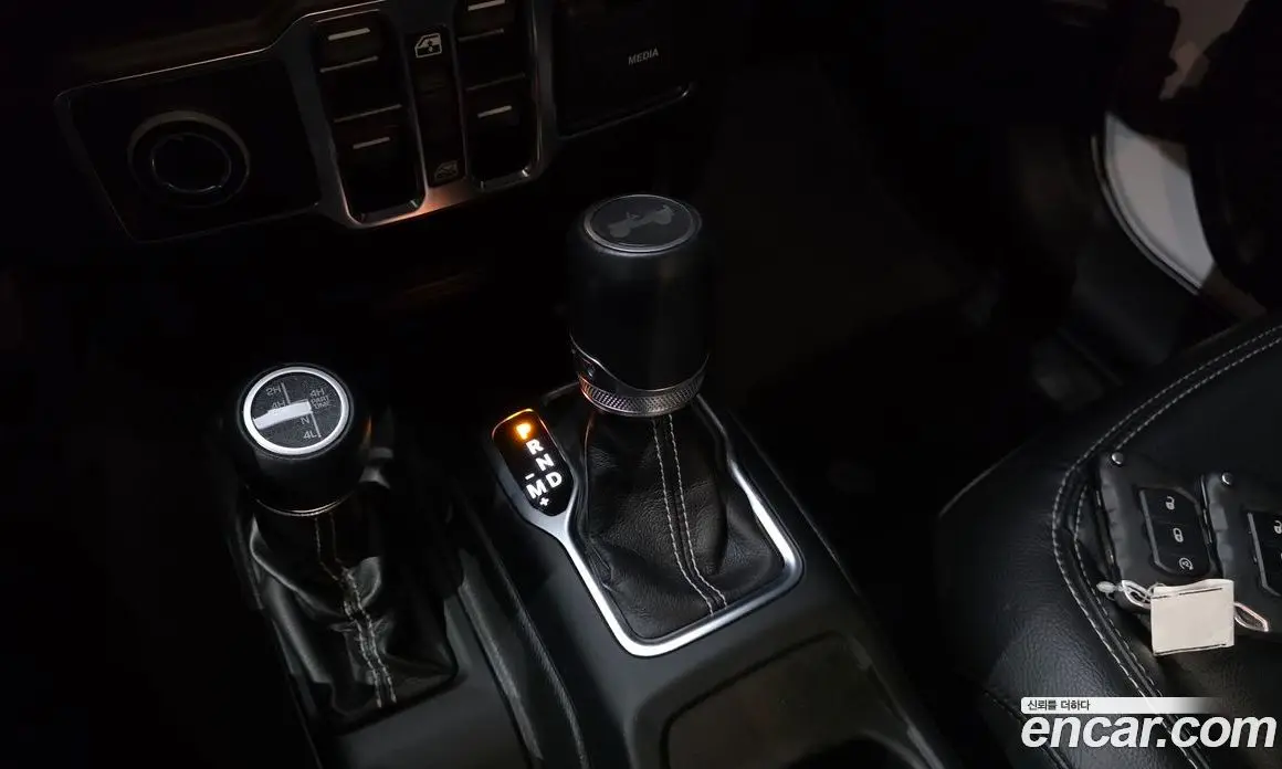 Jeep Wrangler 2022 2.0 автомат (гидро), фото 11