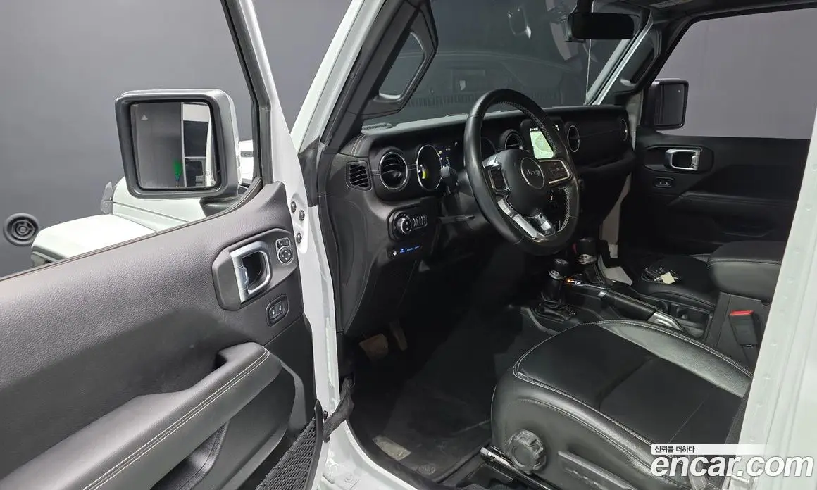 Jeep Wrangler 2022 2.0 автомат (гидро), фото 12