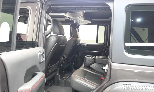 Jeep Wrangler 2023 2.0 автомат (гидро), миниатюра 12