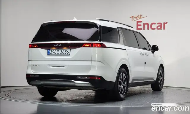 Kia Carnival, 2022, 37 134 км