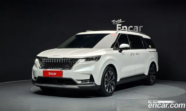 Kia Carnival, 2023, 32 927 км
