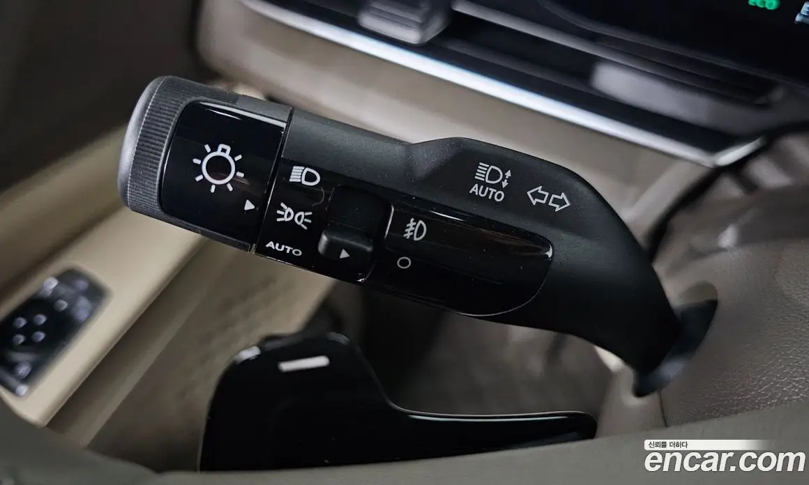 Kia Carnival 2025 1.6 автомат (гидро), фото 15