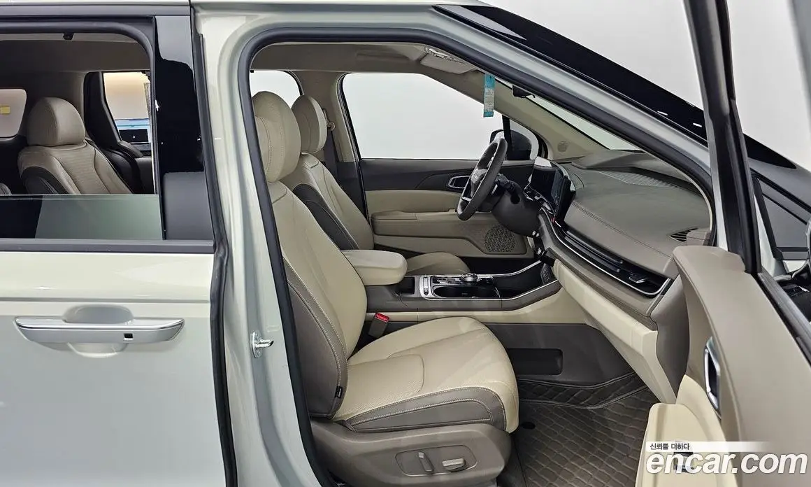 Kia Carnival 2025 1.6 автомат (гидро), фото 18