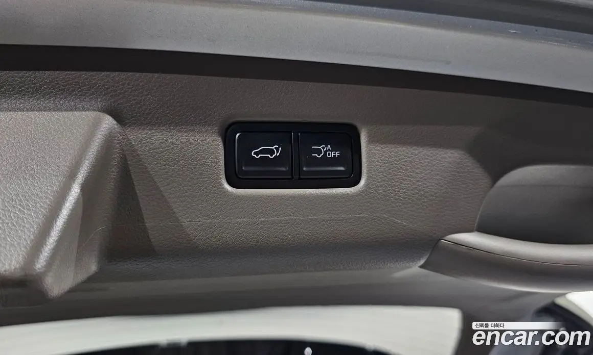 Kia Carnival 2025 1.6 автомат (гидро), фото 26