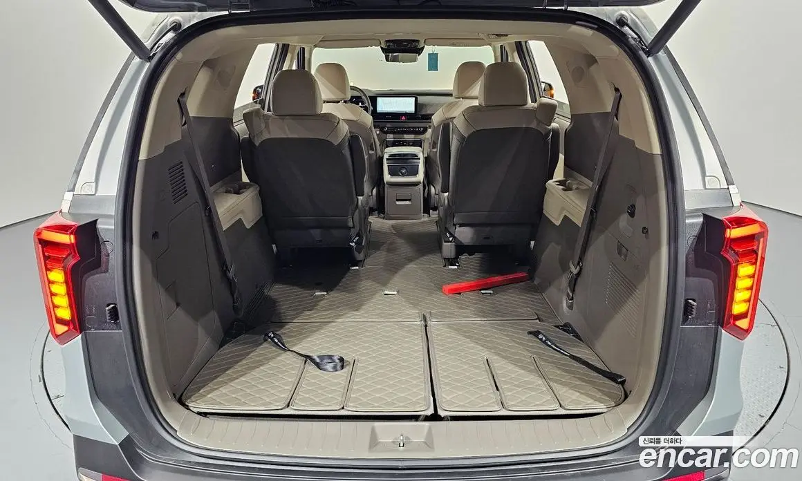 Kia Carnival 2025 1.6 автомат (гидро), фото 30