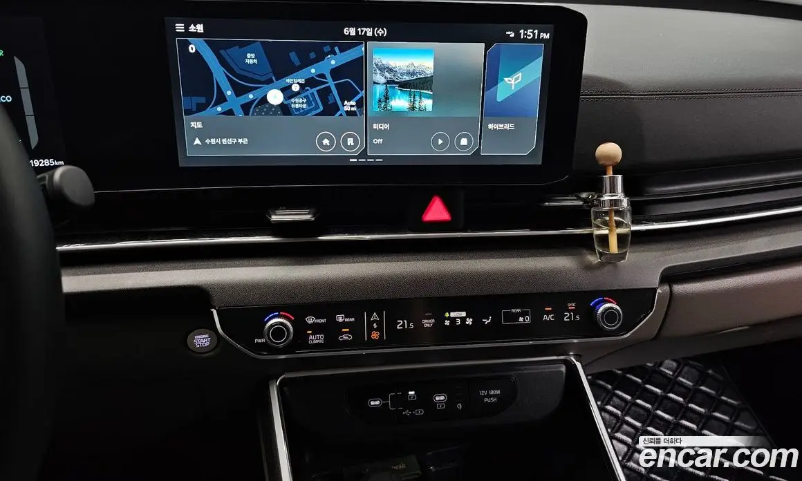 Kia Carnival 2025 1.6 автомат (гидро), фото 13