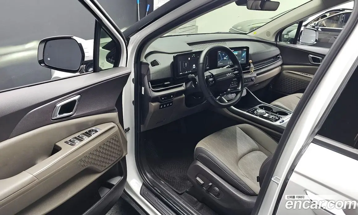 Kia Carnival 2025 1.6 автомат (гидро), фото 10