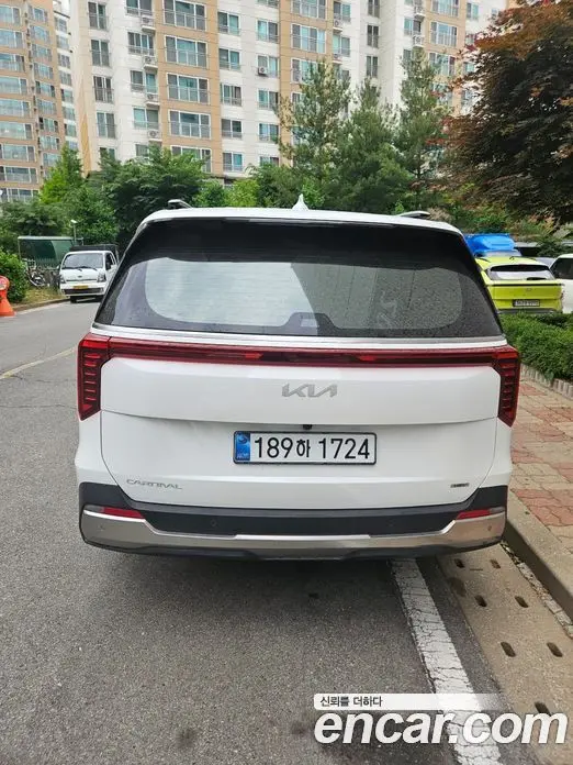 Kia Carnival 2025 1.6 автомат (гидро), фото 4