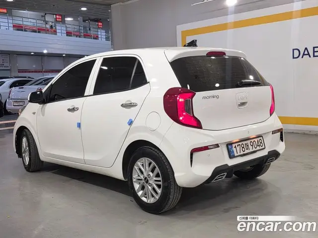 Kia Morning 2022 1.0 автомат (гидро), миниатюра 2