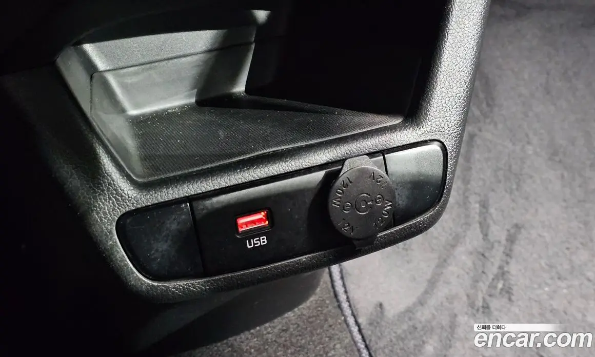 Kia Ray 2022 1.0 автомат (гидро), фото 17