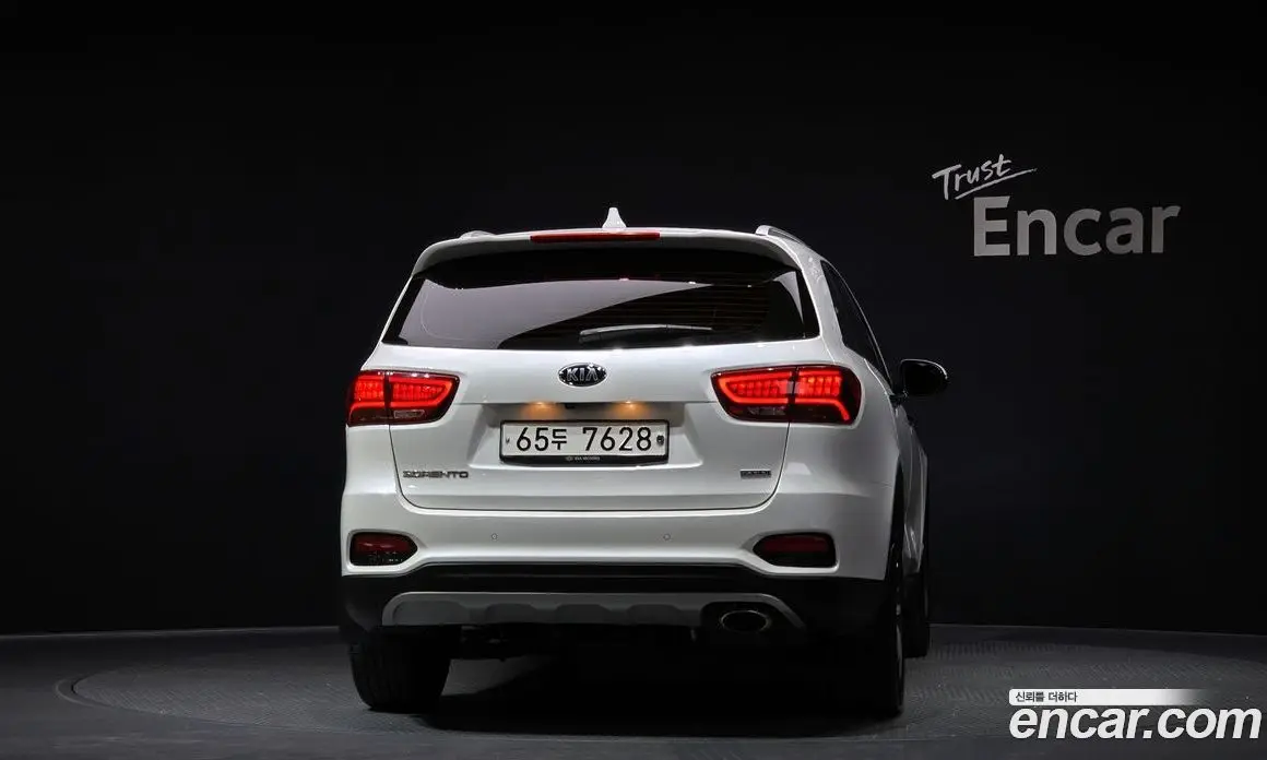 Kia Sorento 2019 2.0 автомат (гидро), фото 4