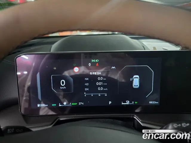 Kia Sorento 2025 1.6 автомат (гидро), миниатюра 8