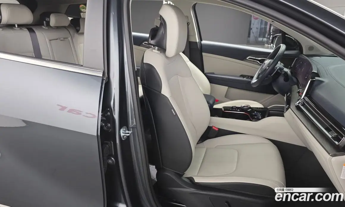 Kia Sportage 2023 1.6 автомат (гидро), фото 16